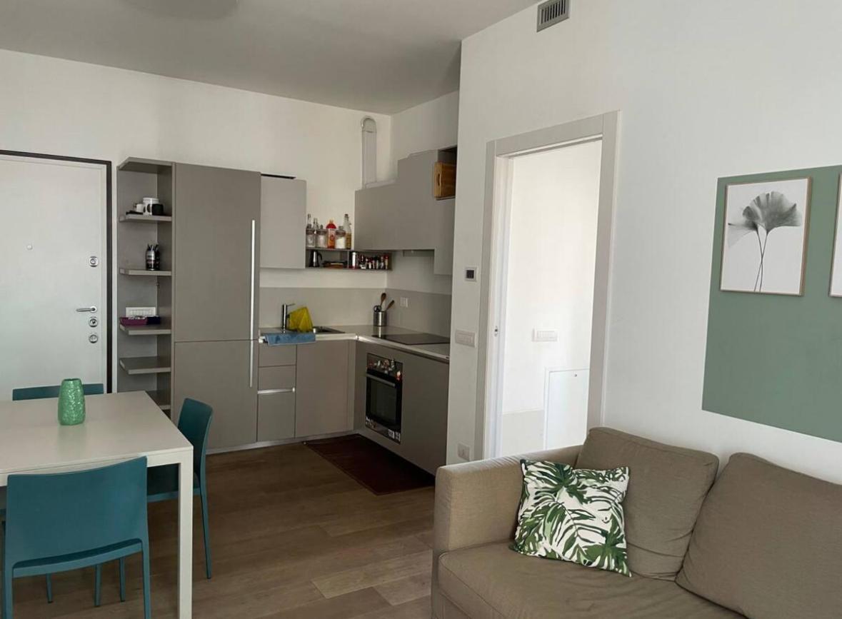 Confortevole Bilocale In Largo Marinai D'Italia Milano Exterior foto